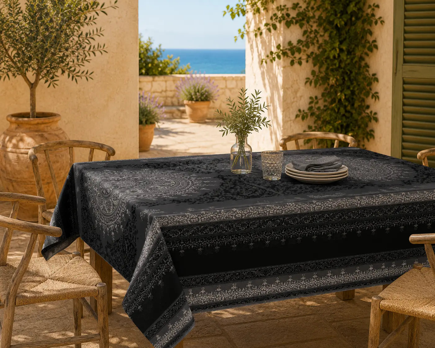 Mantel Antimanchas Arabesco Negro
